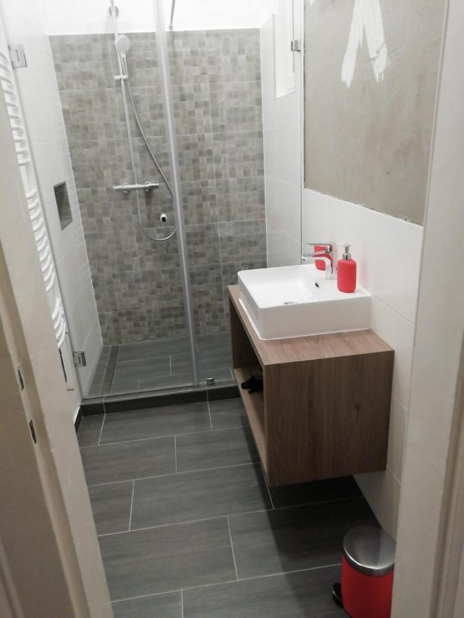 Luxury New Apartment With Gallery At Dob Street Nearby Gozsdu Court ブダペスト エクステリア 写真